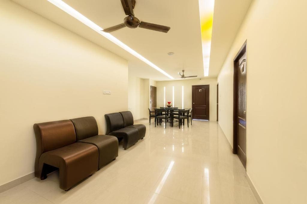 Deluxe Family Room room - Image 2