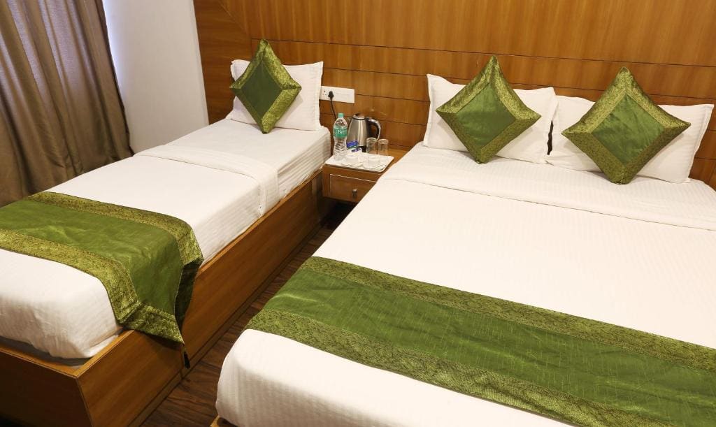 Premium Room with Mountain View room - Image 2