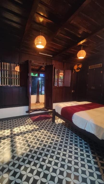 Deluxe Double Room with Balcony and Sea View room - Image 1