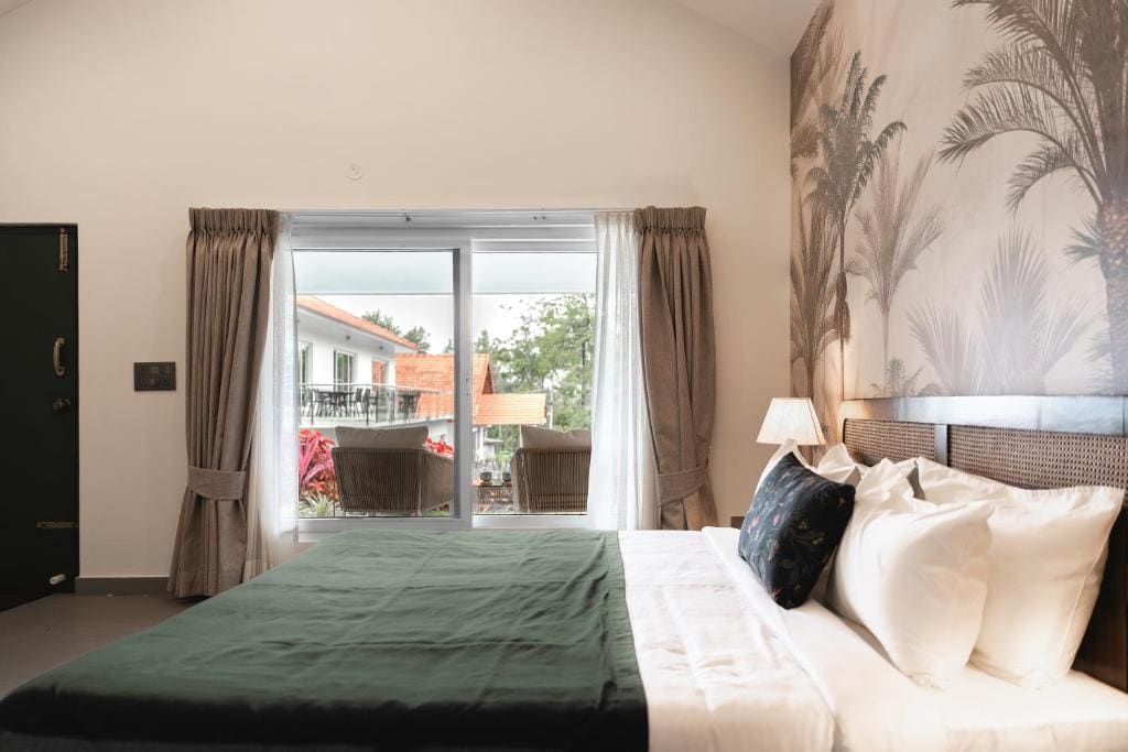 Standard King Room room - Image 1