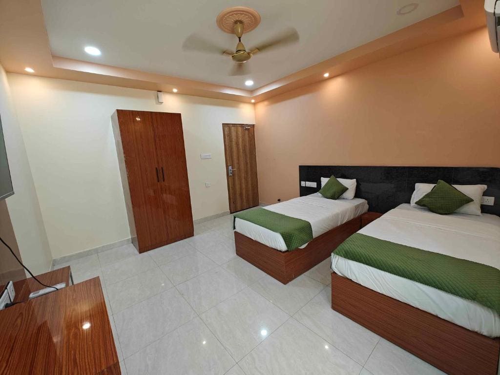 Quadruple Room room - Image 3