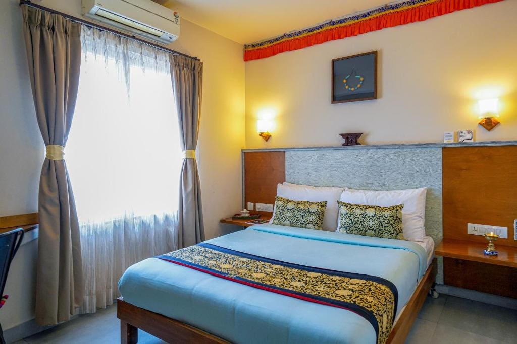 Deluxe Family Room room - Image 3