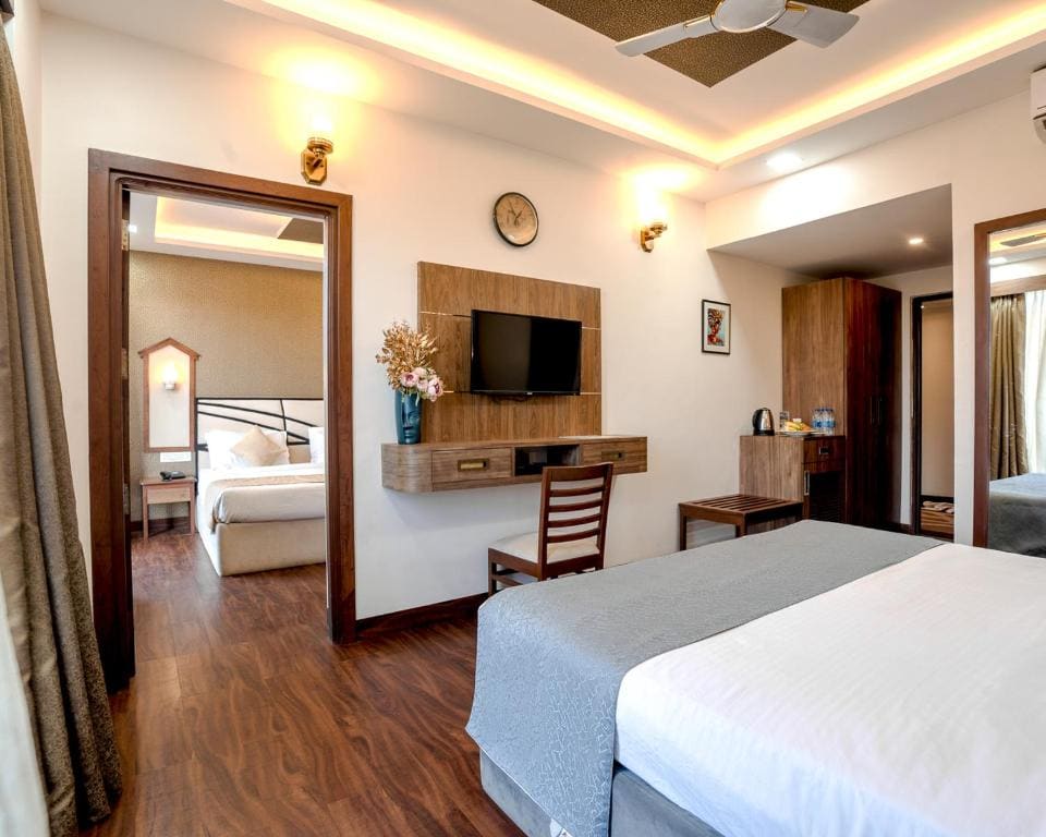 Family Room with Balcony room - Image 1