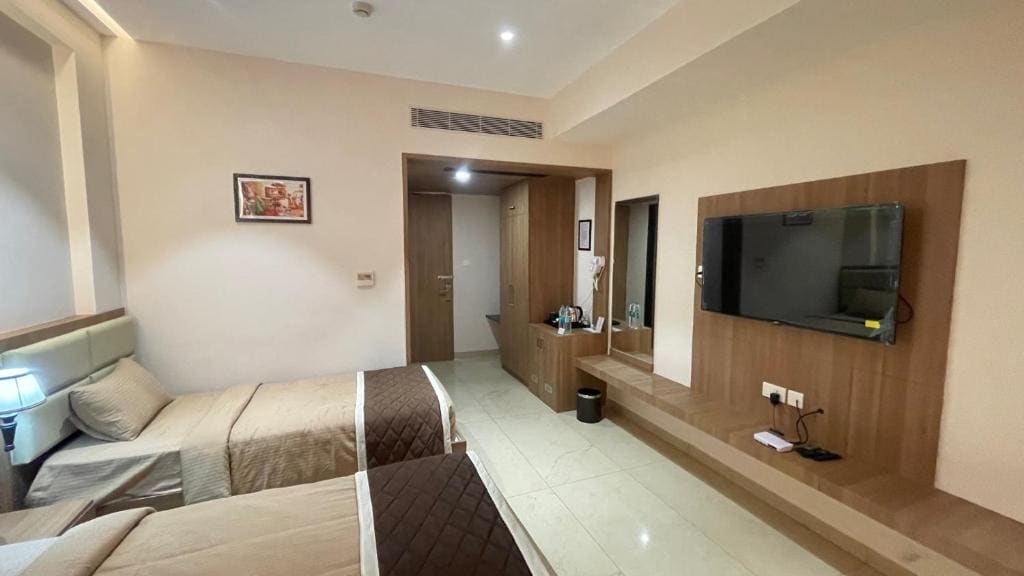 Executive Triple Room room - Image 2