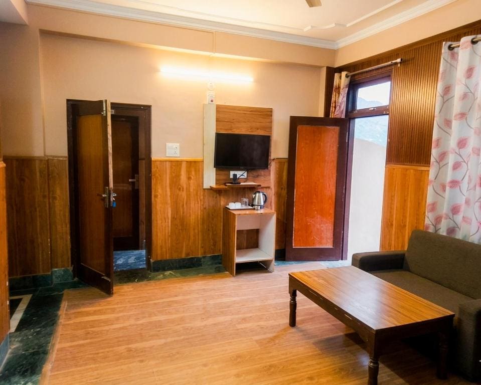 Deluxe Room room - Image 1
