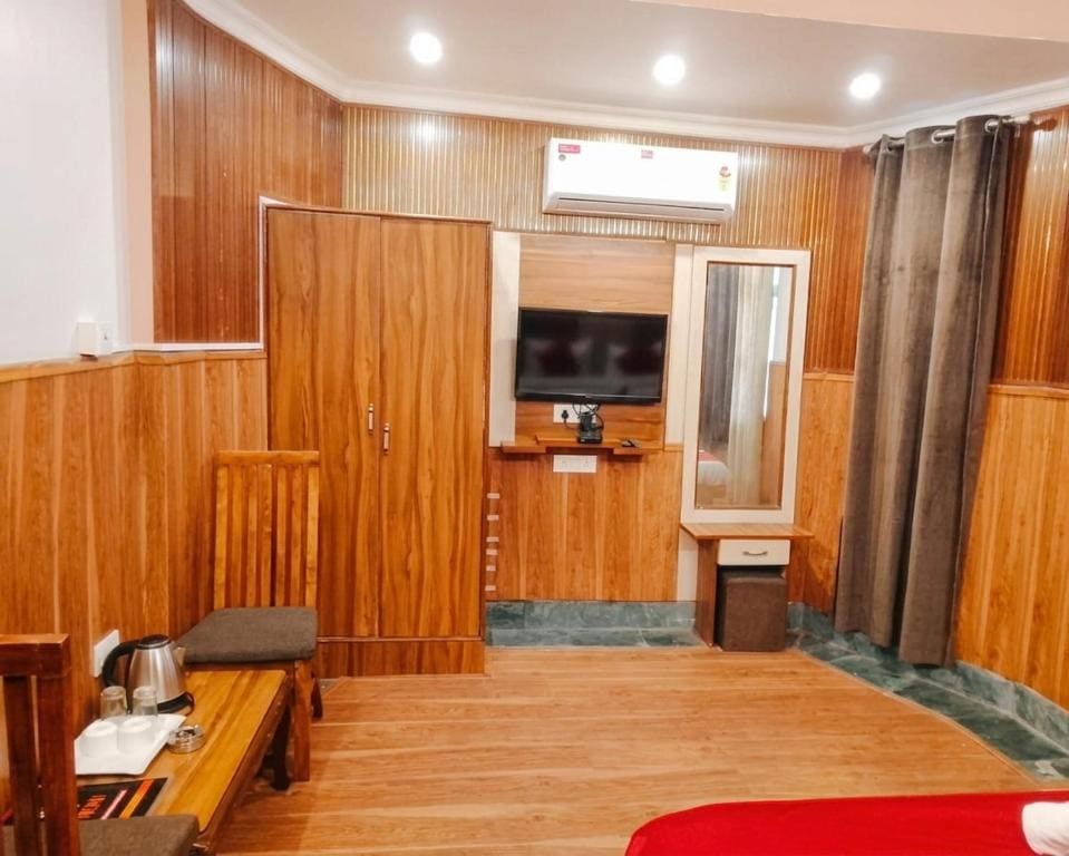Deluxe Room room - Image 2