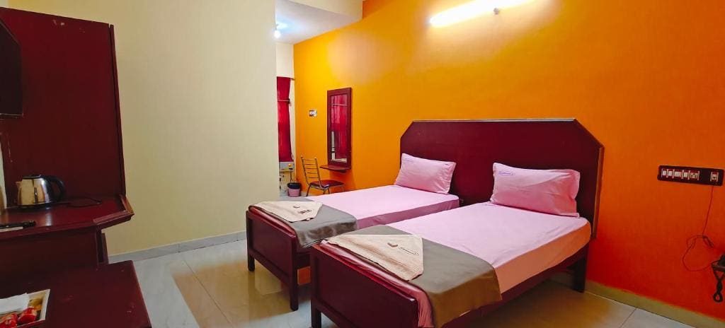 Deluxe Family Room room - Image 2