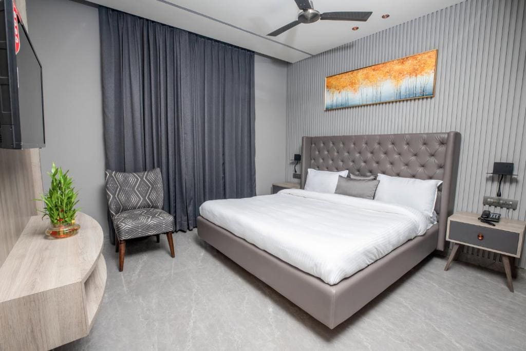Deluxe Room room - Image 2