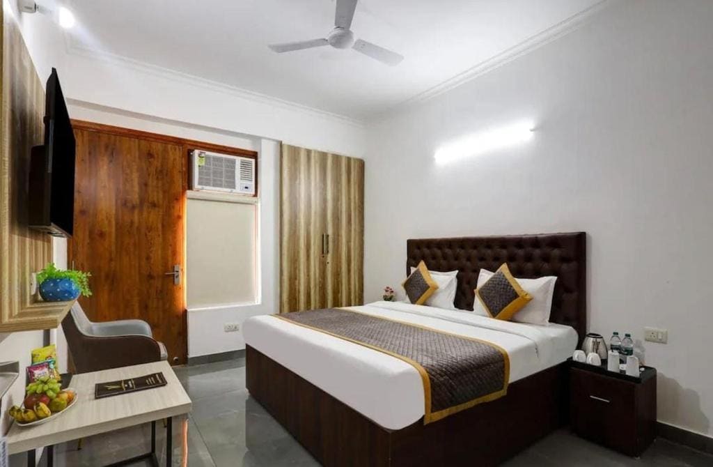 Deluxe Room room - Image 3