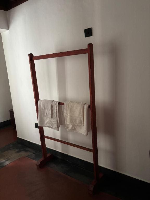 Standard Twin Room room - Image 3