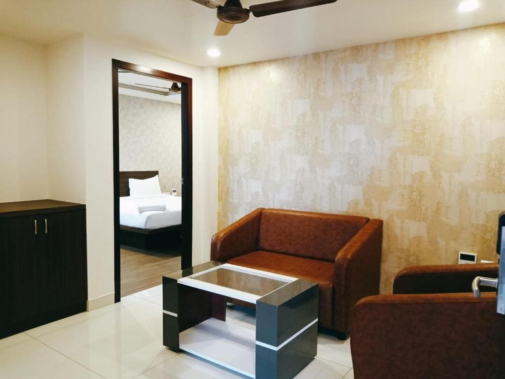 Deluxe Double Room room - Image 3