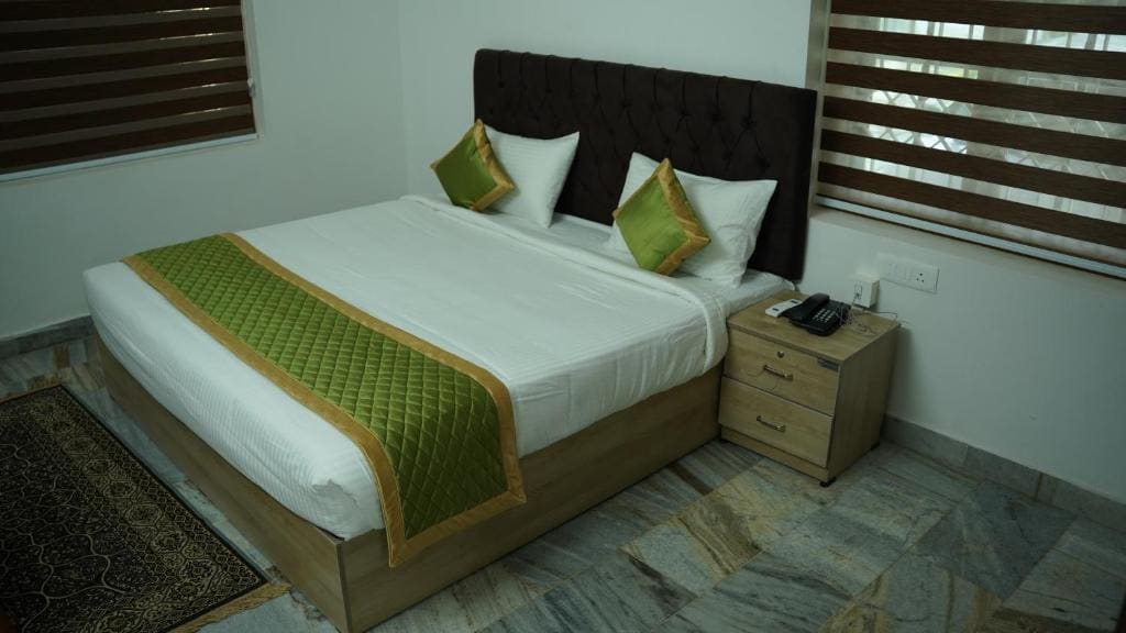 Deluxe Double Room room - Image 2