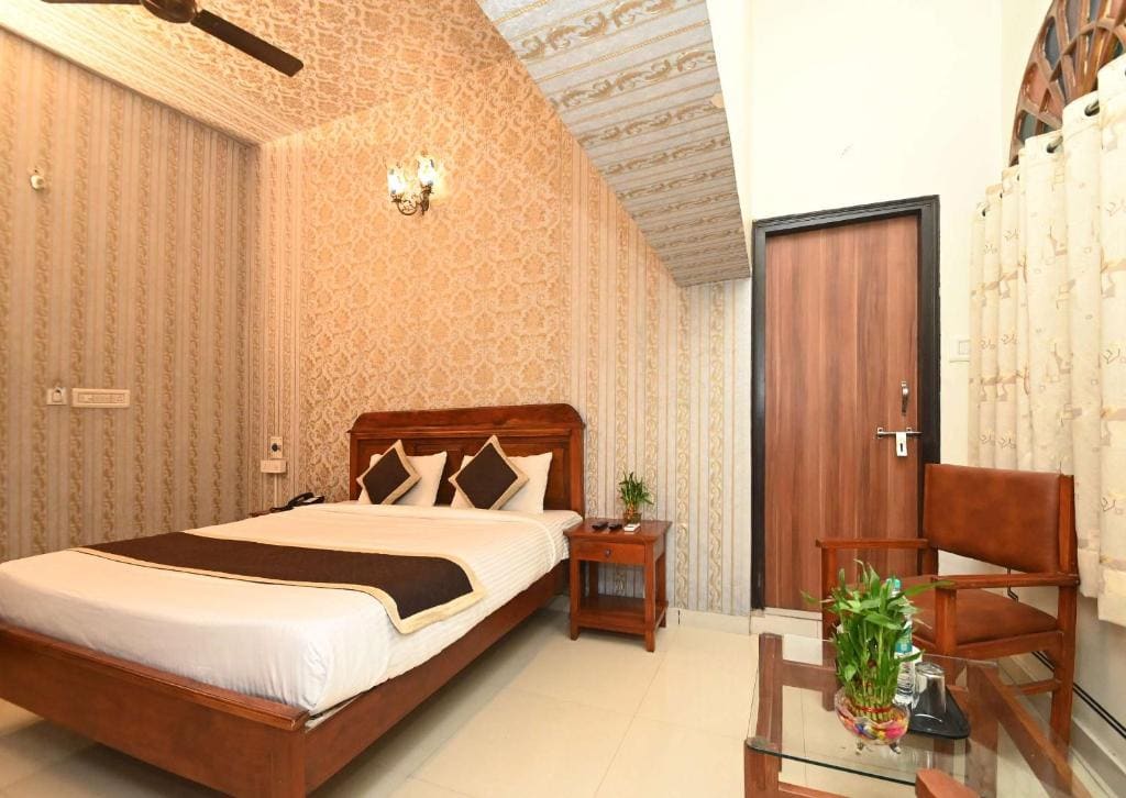 Superior Double Room room - Image 3