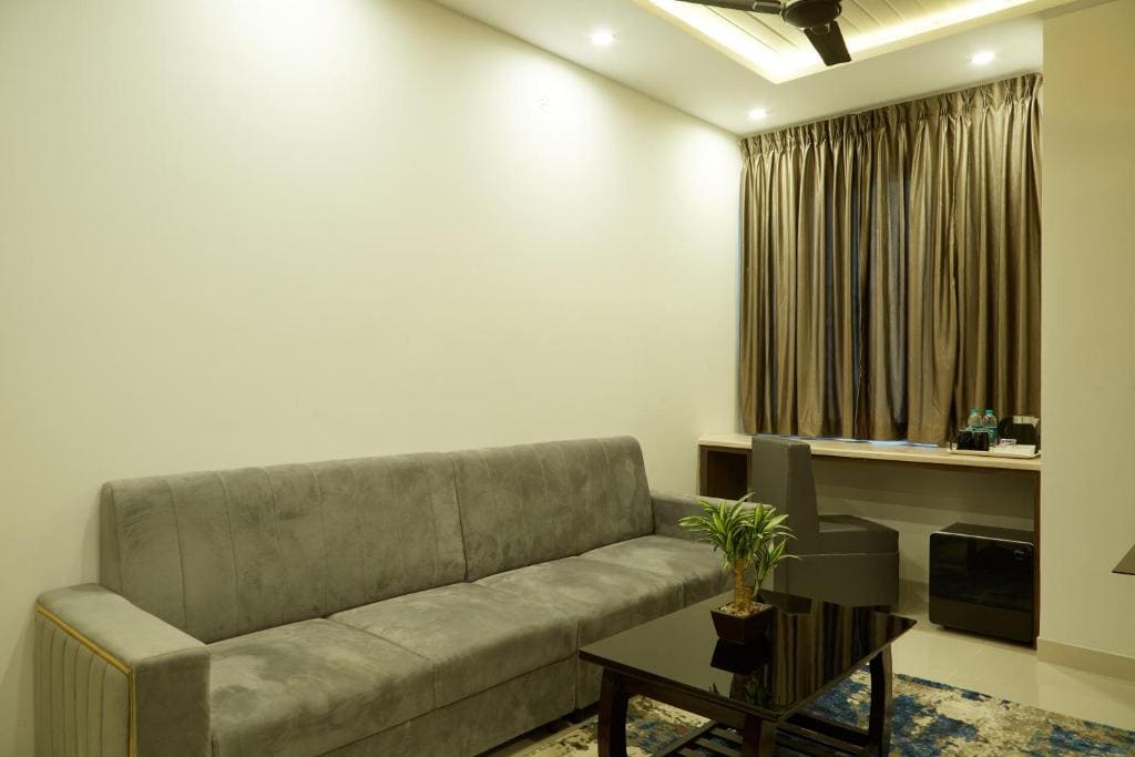 Suite room - Image 3