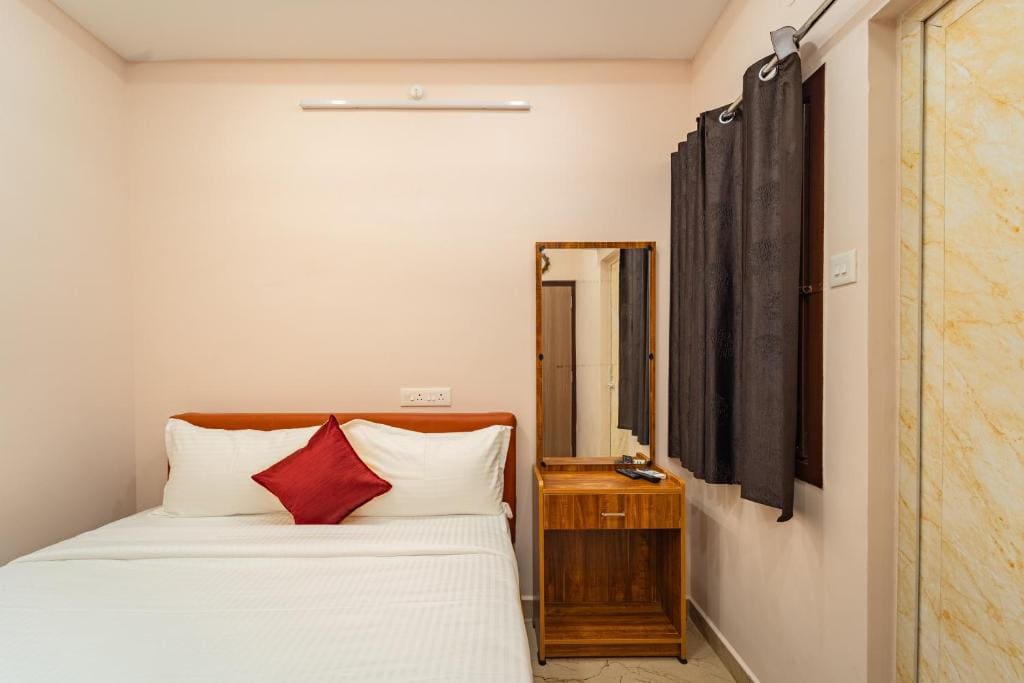 Standard Double Room room - Image 2
