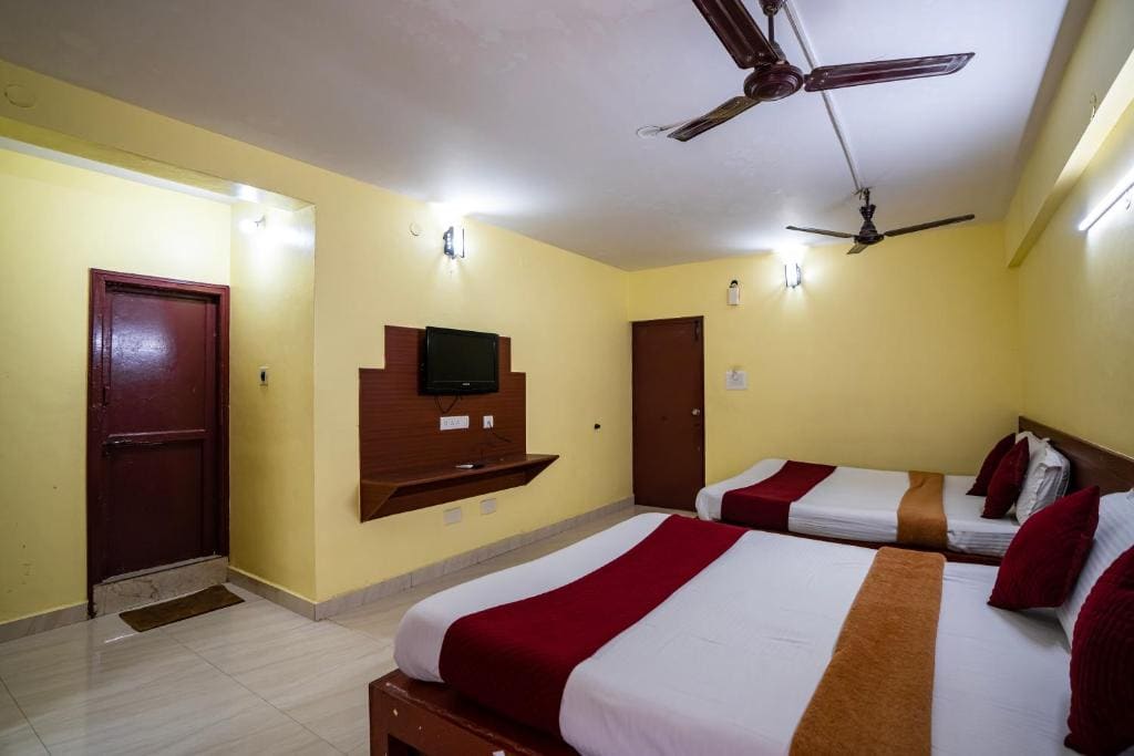 Standard Double Room with Fan room - Image 3