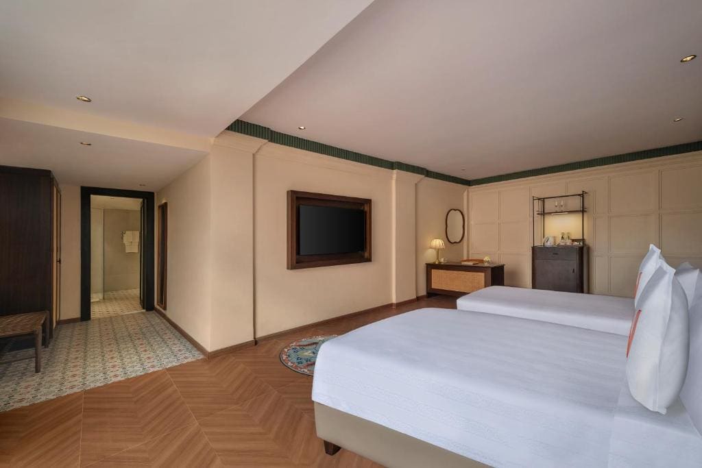 Deluxe Twin Room room - Image 3
