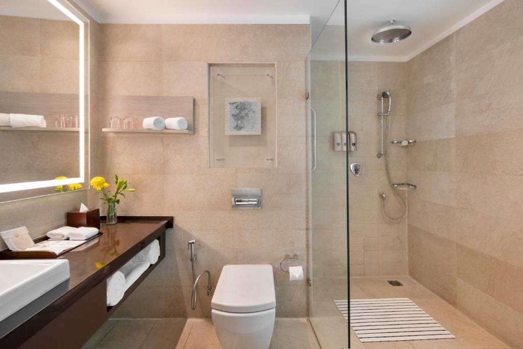 Executive Club Double Room room - Image 3
