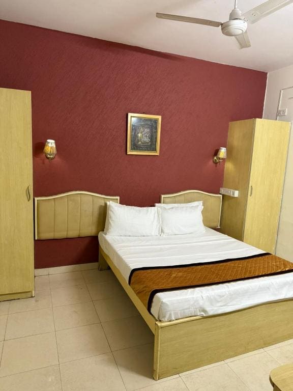 Deluxe Twin Room room - Image 3