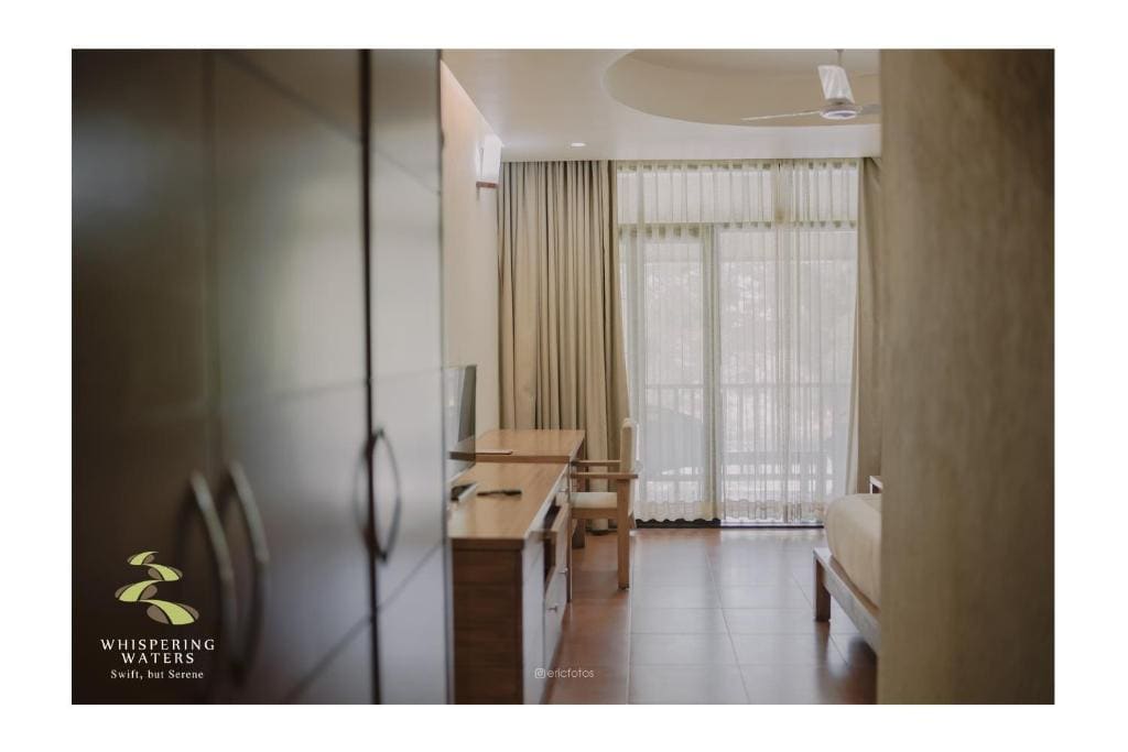 Deluxe Double or Twin Room with River View room - Image 2