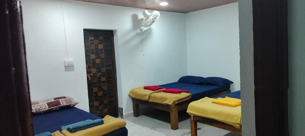 6-Bed Mixed Dormitory Room room - Image 2