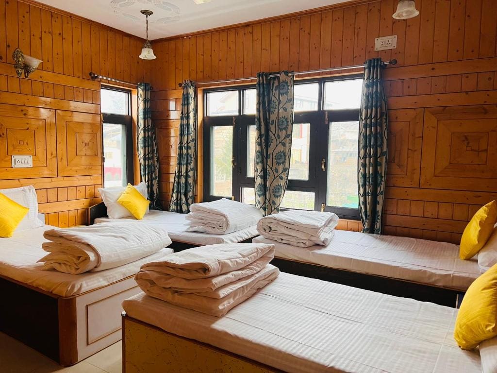 Bed in 4-Bed Mixed Dormitory Room room - Image 2