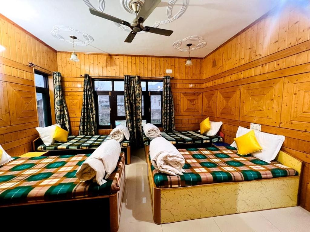 Bed in 4-Bed Mixed Dormitory Room room - Image 1
