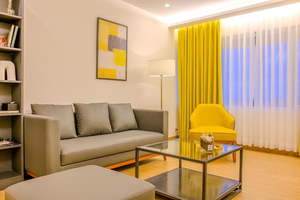 Suite with Park View room - Image 3