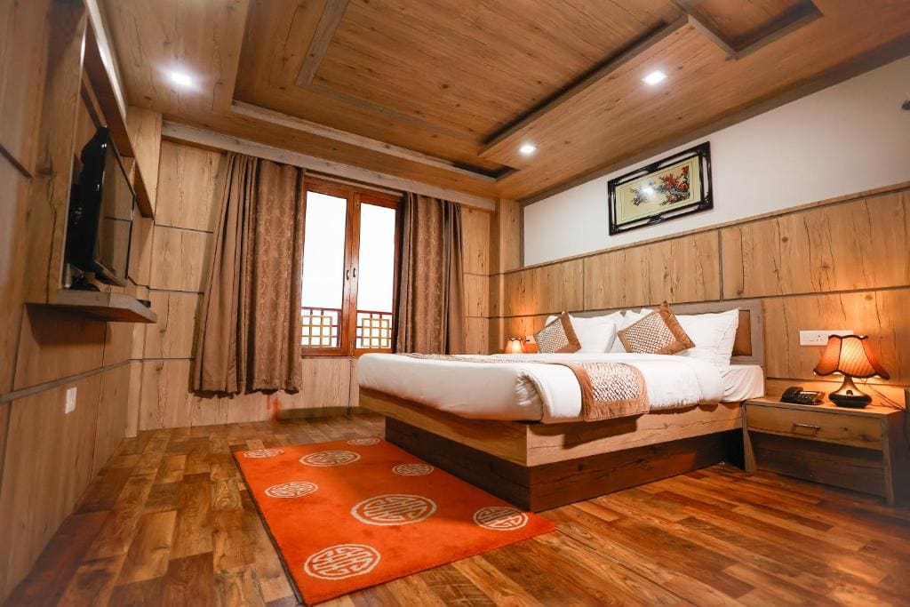 Executive Suite room - Image 2