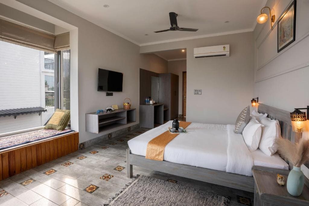 Superior King Room room - Image 2