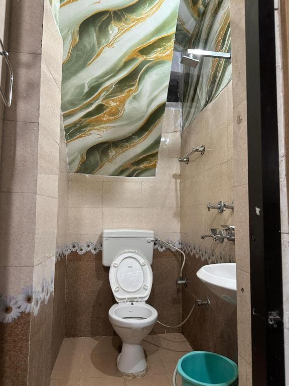 Quadruple Room with Balcony room - Image 3