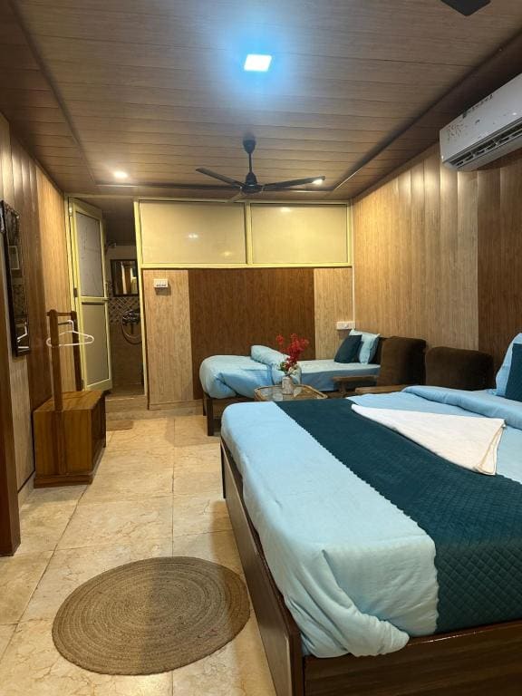 Superior King Room room - Image 1