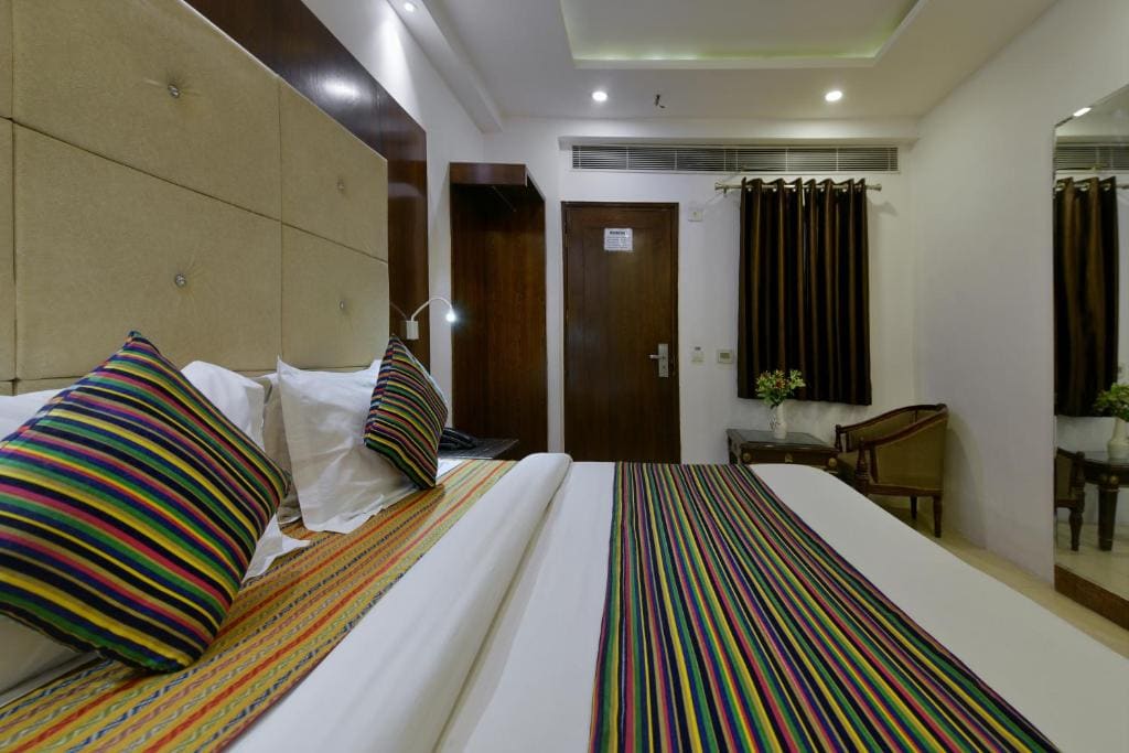 Superior Deluxe Double or Twin Room room - Image 3