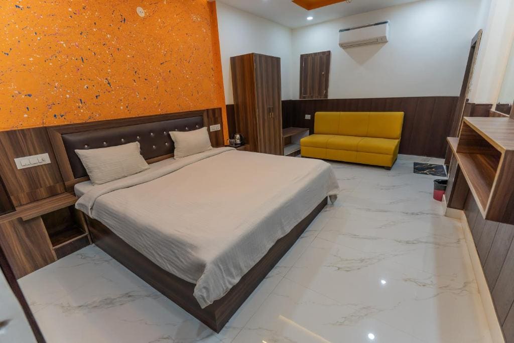 Deluxe Double Room room - Image 3
