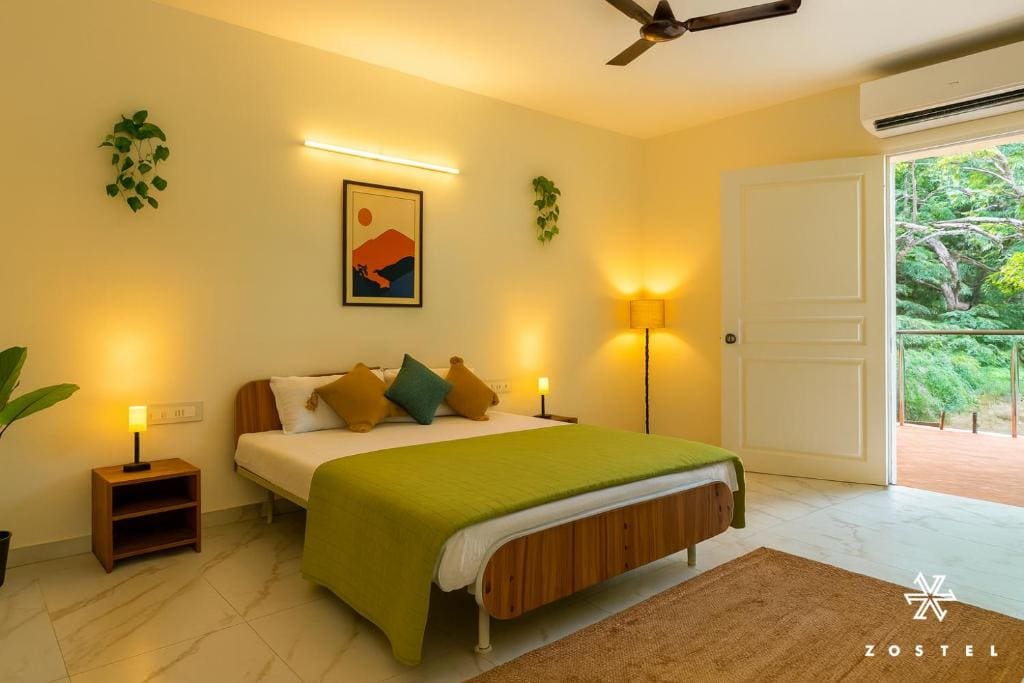 Superior Room with Shared Balcony room - Image 1