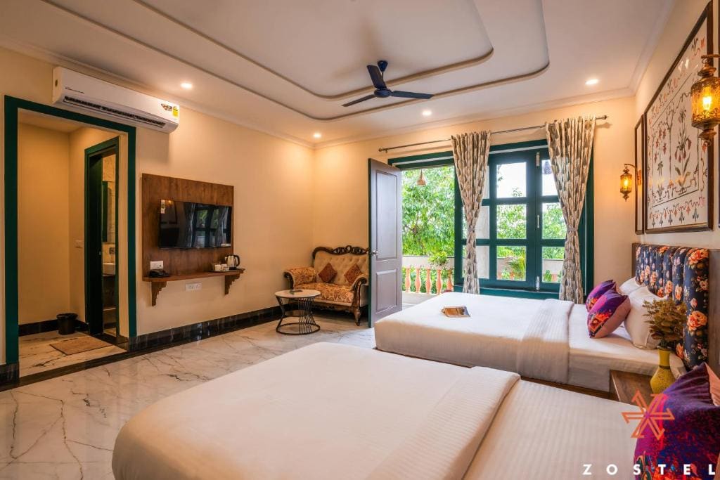 Triple Room with Balcony room - Image 3