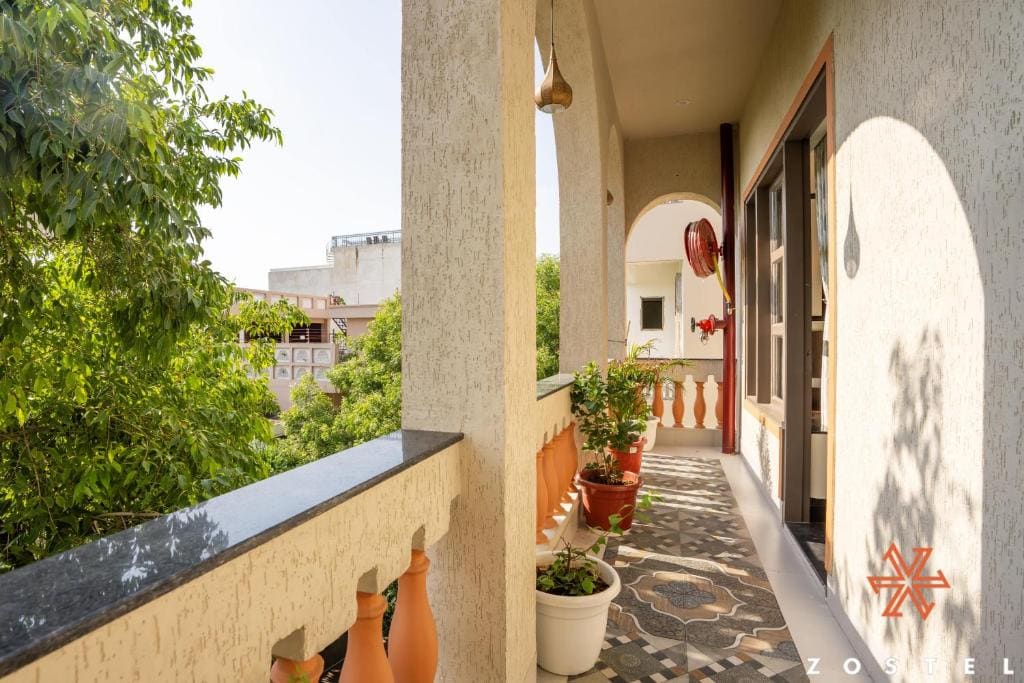 Triple Room with Balcony room - Image 2