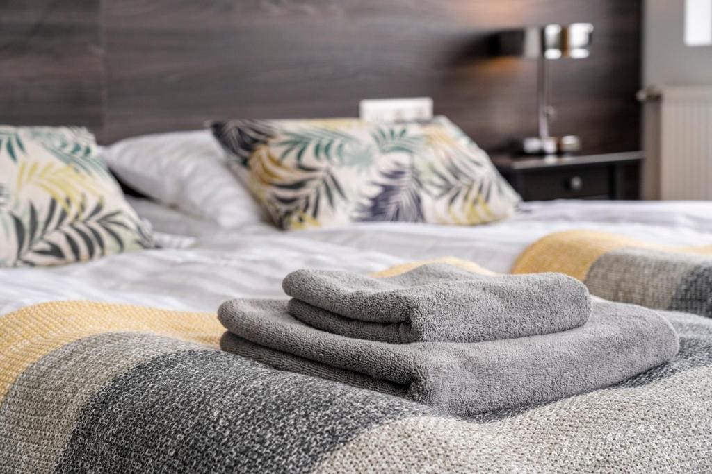 Superior Double or Twin Room room - Image 3