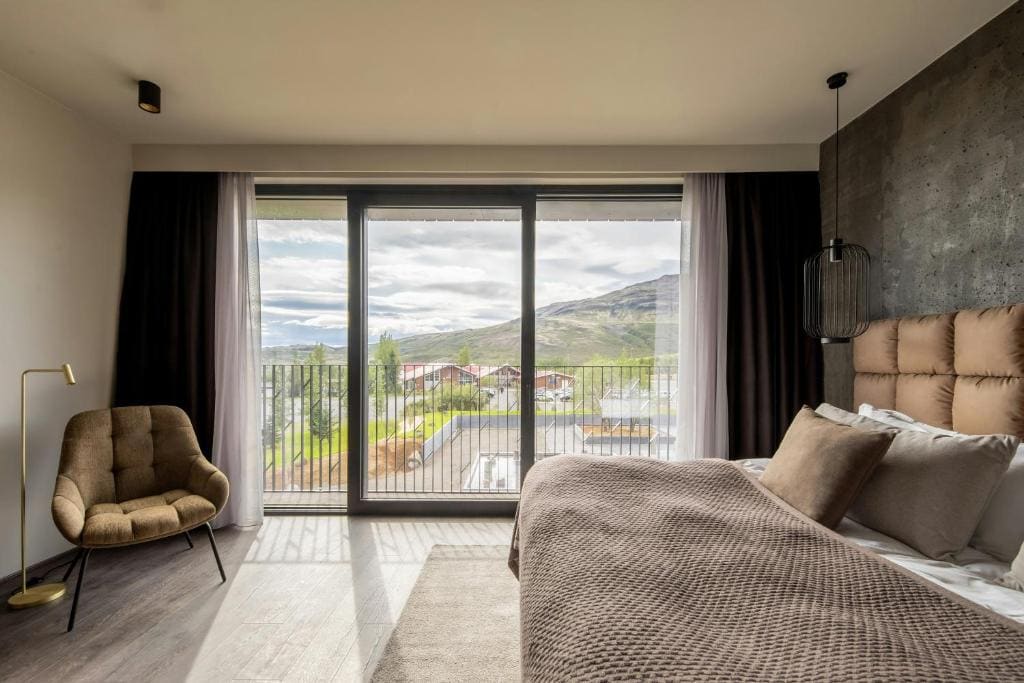 Deluxe Double Room with Balcony room - Image 1