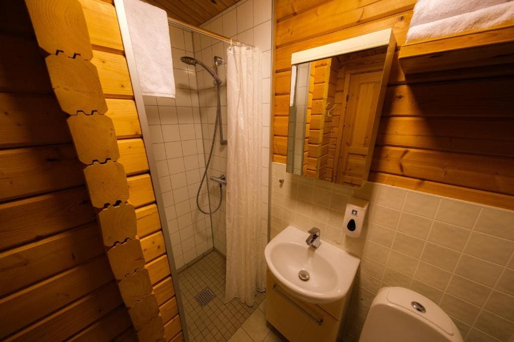 Double Room with Private Bathroom room - Image 3