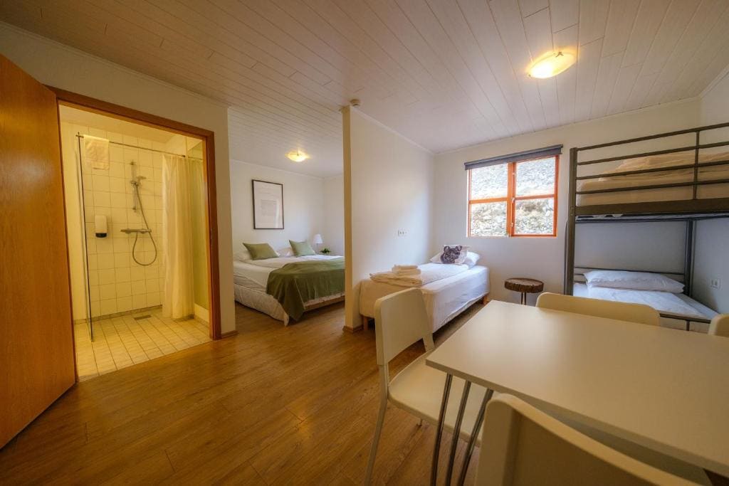 Family Room room - Image 1