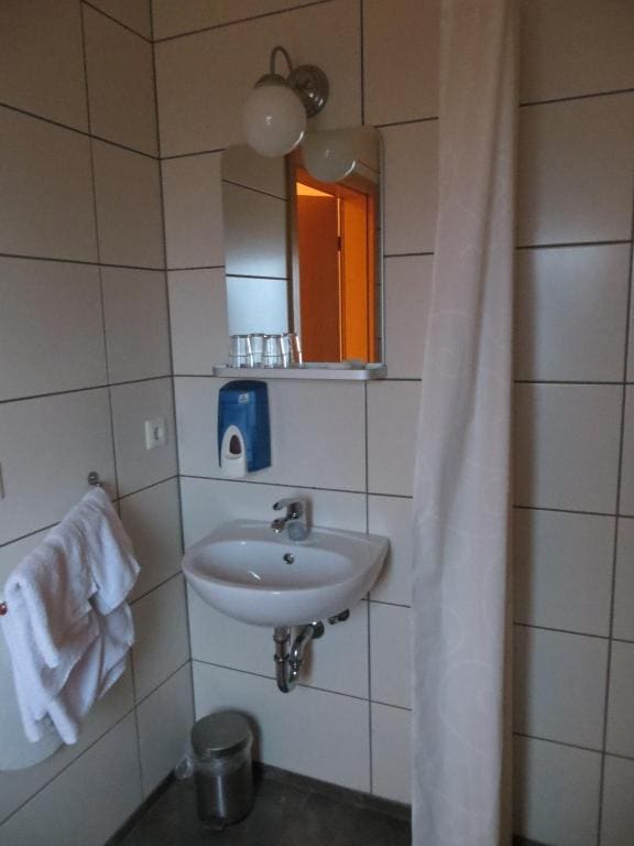 Double or Twin Room with Private Bathroom room - Image 2