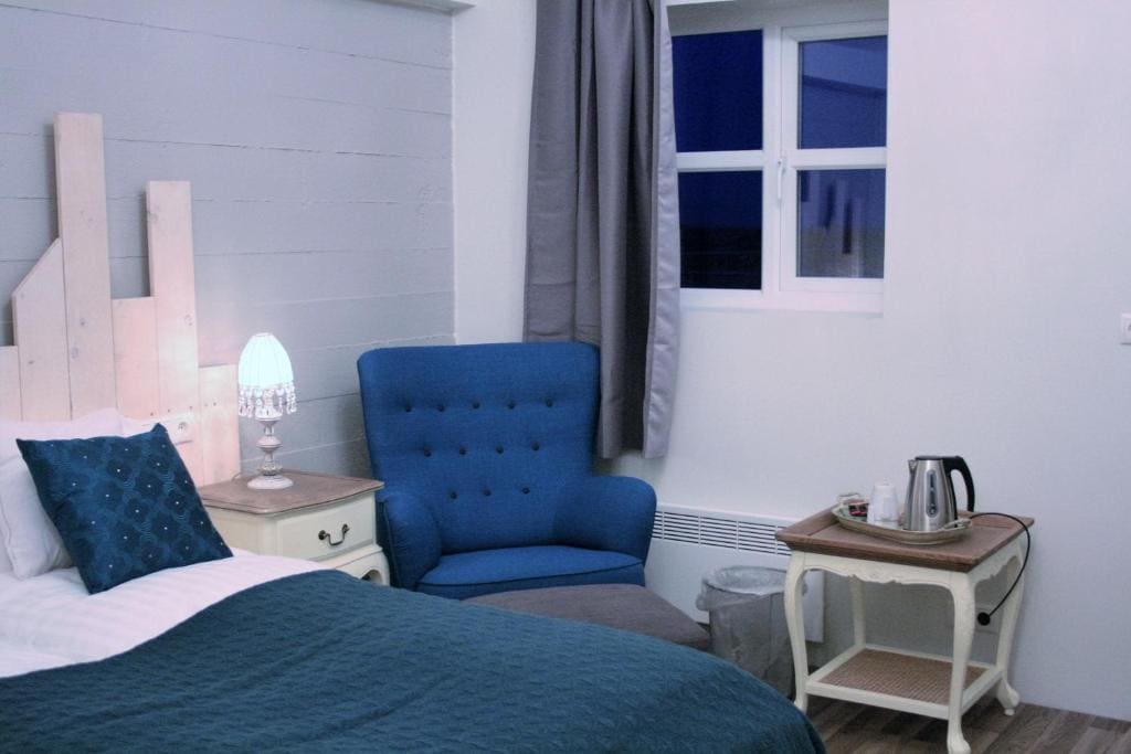 Superior Double Room with Sea View room - Image 3