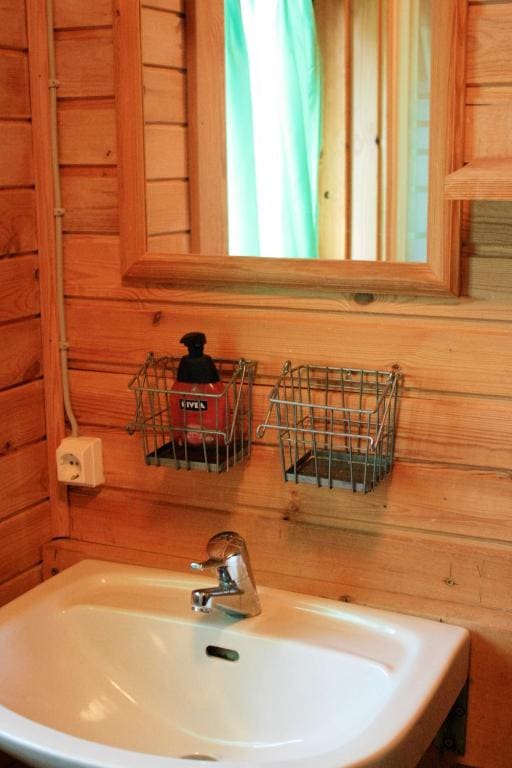 Three-Bedroom Vacation Home room - Image 3
