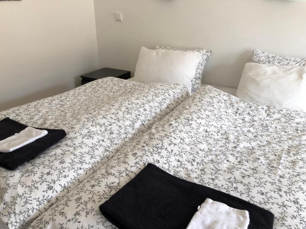 Deluxe Double or Twin Room room - Image 2