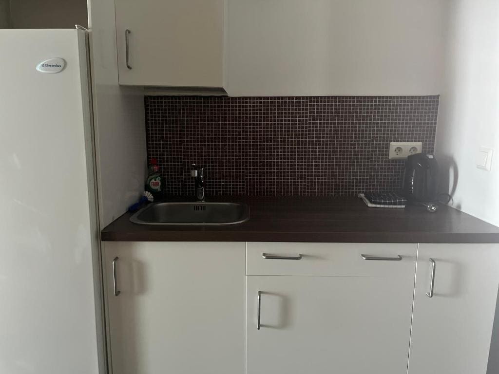 Studio Apartment room - Image 1