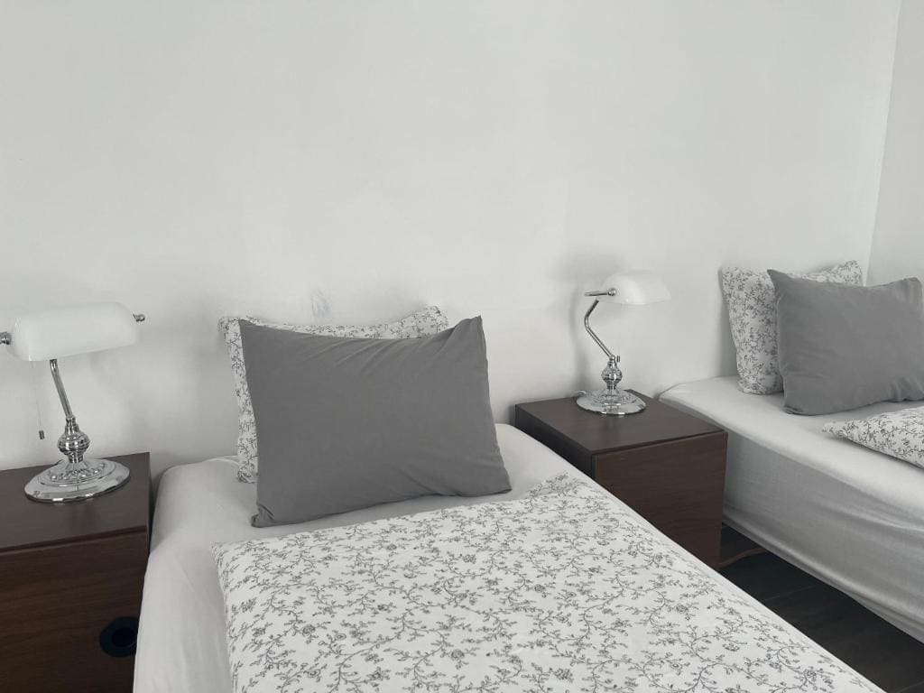 Superior Double or Twin Room room - Image 2