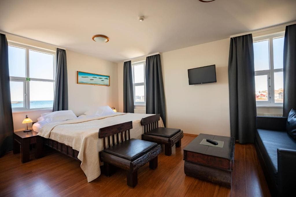 Superior Double or Twin Room room - Image 2