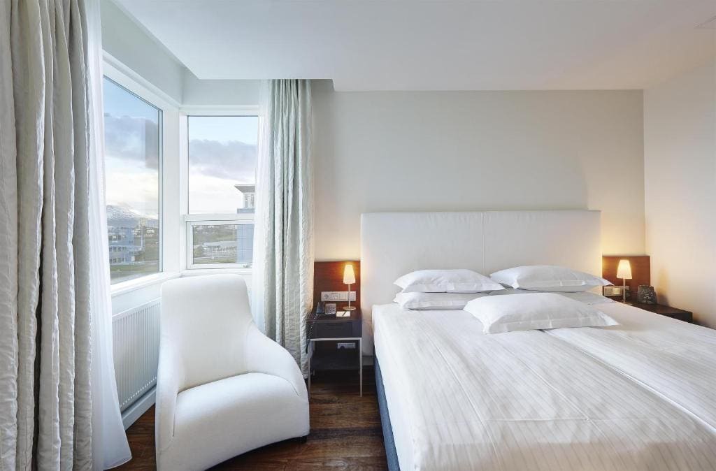 King Suite room - Image 2