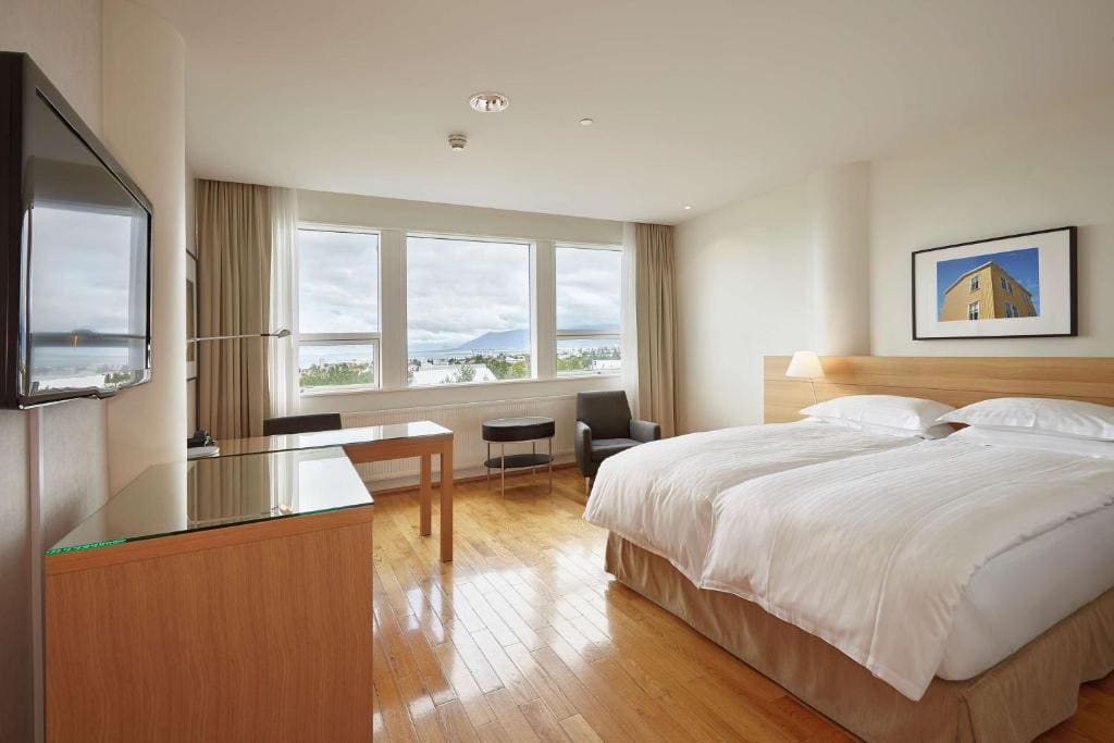 Standard Double Room with Mountain View room - Image 3